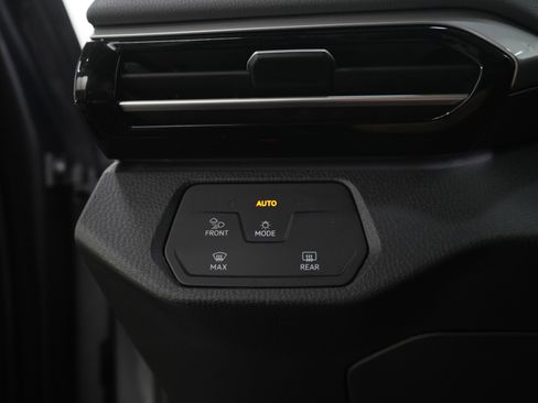 Used 2023 Volkswagen ID.4 Pro S RWD image 24