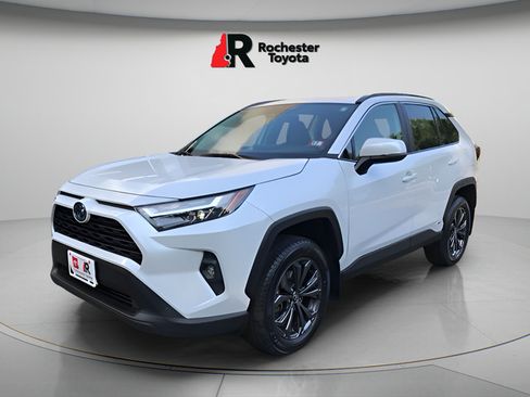 Certified 2023 Toyota RAV4 XLE Premium AWD/4WD image 3