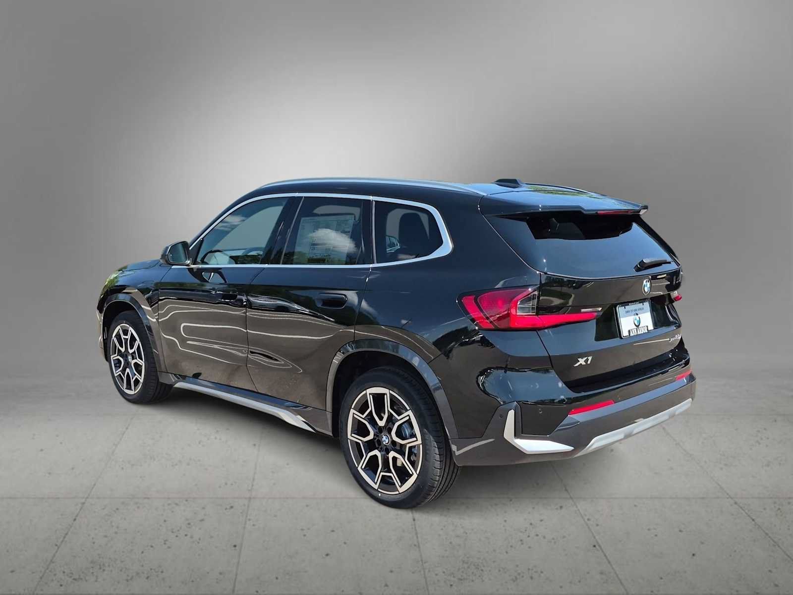 Used 2026 BMW X1 xDrive28i w/ Convenience Package AWD/4WD image 6