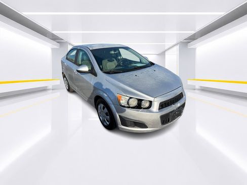 Used 2015 Chevrolet Sonic LS FWD image 2