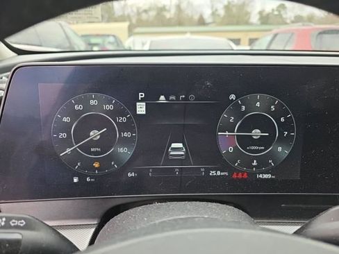Used 2025 Kia Sportage SX image 15