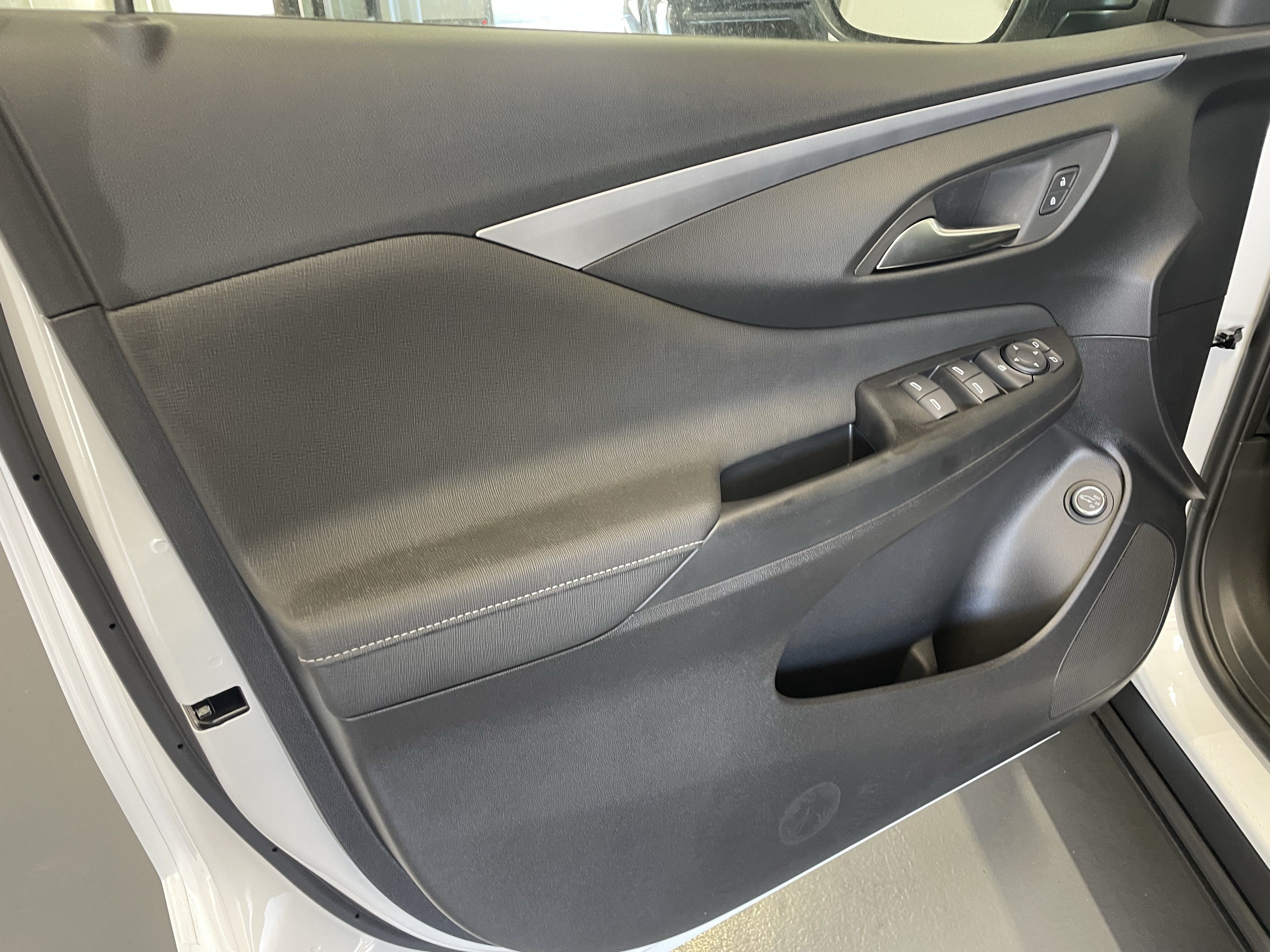 New 2026 Buick Envista Preferred w/ Convenience I Package FWD image 14