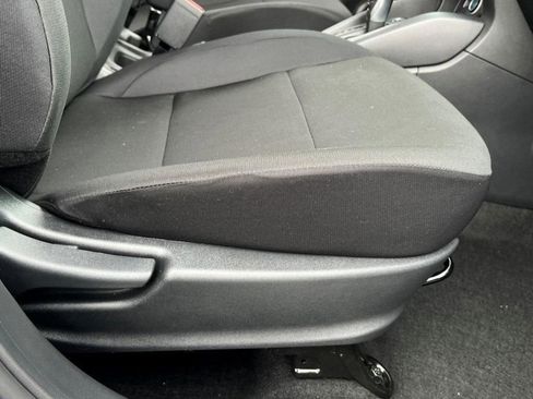 Used 2025 Nissan Kicks Play S image 8