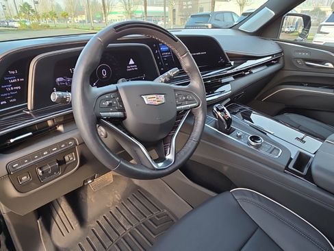 Used 2022 Cadillac Escalade Sport w/ Touring Package image 7