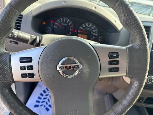 Used 2016 Nissan Frontier SV image 13