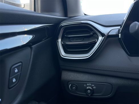 Used 2026 Chevrolet TrailBlazer LT w/ Driver Confidence Package image 20