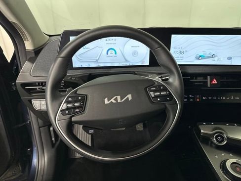 Used 2022 Kia EV6 Wind image 14