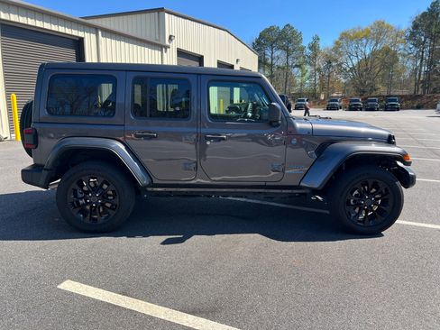 Used 2025 Jeep Wrangler Sahara w/ Safety Group image 4