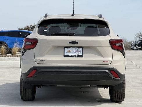 New 2026 Chevrolet Trax RS w/ Sunroof Package image 5