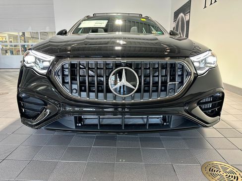 New 2026 Mercedes-Benz E 53 AMG e 4MATIC Wagon image 2