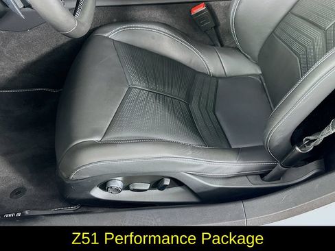 Used 2025 Chevrolet Corvette Stingray Premium Cpe w/ Z51 Performance Package RWD image 26