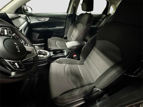 Used 2024 Kia Forte LXS image 20