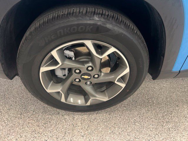 New 2026 Chevrolet Trax LT w/ Driver Confidence Package FWD image 10