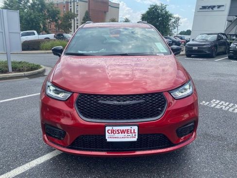 New 2026 Chrysler Pacifica Limited w/ S Appearance Package image 10