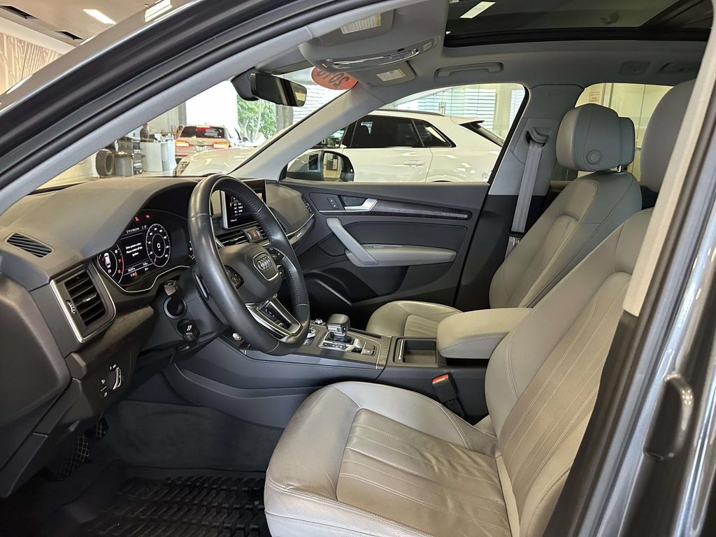 Used 2018 Audi Q5 2.0T Premium Plus AWD/4WD image 19