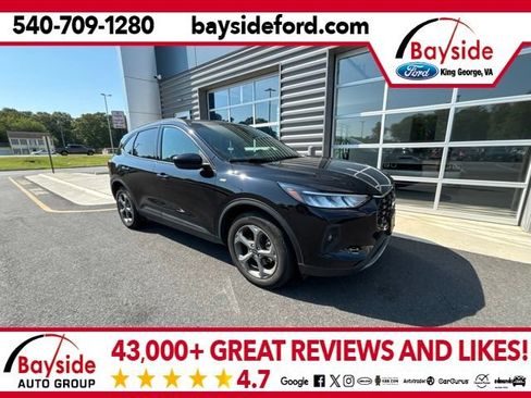 Used 2025 Ford Escape ST-Line Select AWD/4WD image 1