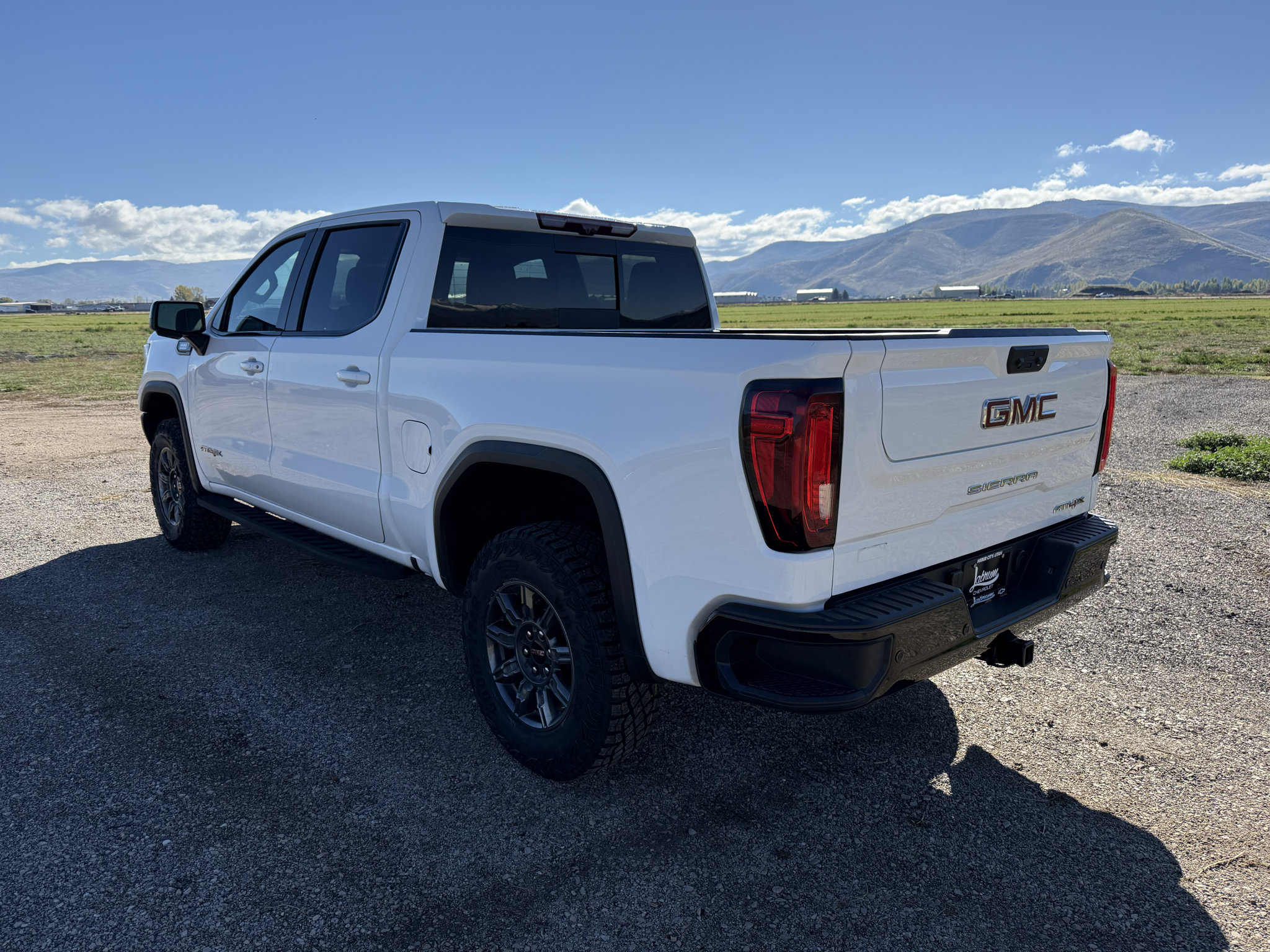 Used 2024 GMC Sierra 1500 AT4X AWD/4WD image 5