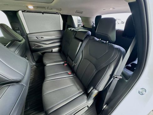 Certified 2026 INFINITI QX60 Luxe w/ Cargo Package AWD/4WD image 26