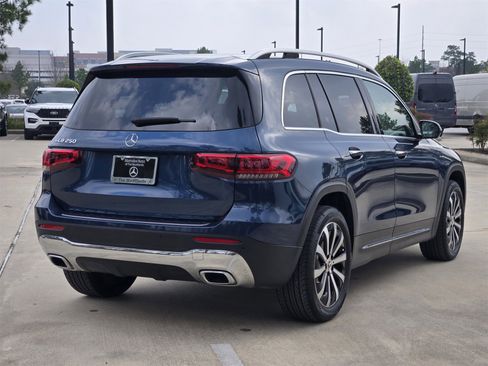Certified 2022 Mercedes-Benz GLB 250 image 9