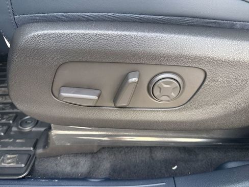 New 2026 Kia Carnival EX image 10