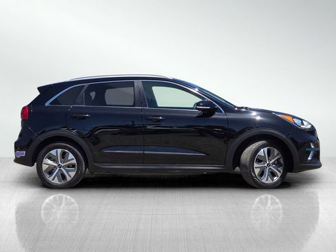 Used 2019 Kia Niro EX FWD image 4