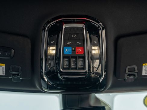Used 2023 Jeep Grand Cherokee L Overland AWD/4WD image 24