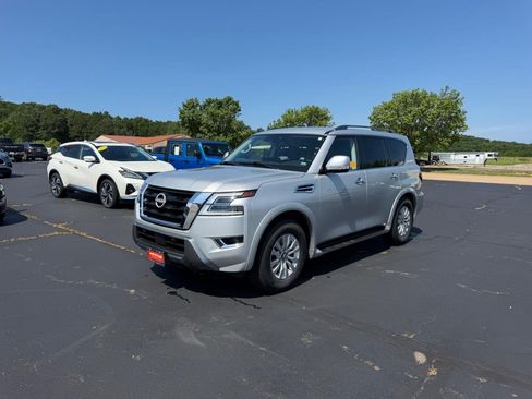 Used 2023 Nissan Armada SV AWD/4WD image 7
