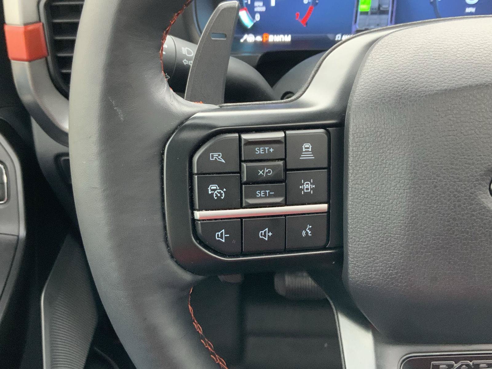 Used 2025 Ford F150 Raptor AWD/4WD image 34