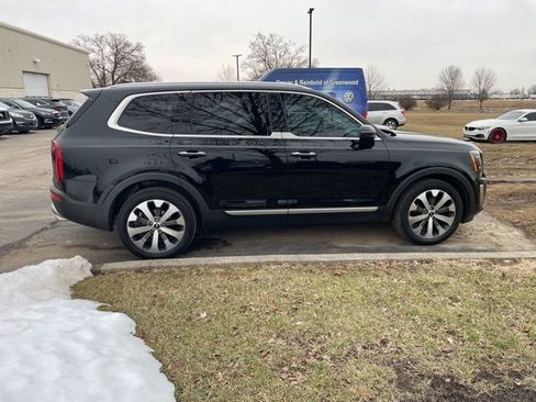 Used 2021 Kia Telluride S image 2