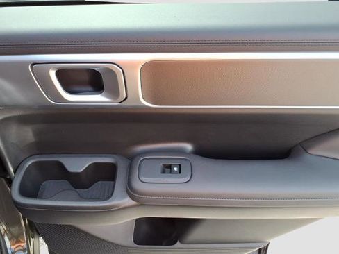 Used 2025 Hyundai Santa Fe SEL FWD image 12