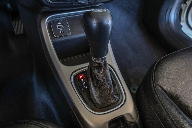 Used 2018 Jeep Compass Latitude w/ Popular Equipment Group FWD image 20