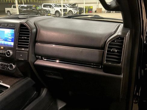 Used 2020 Ford Expedition Max Limited image 15