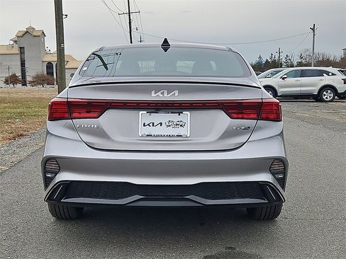 Used 2023 Kia Forte GT-Line w/ GT-Line Technology Package image 6