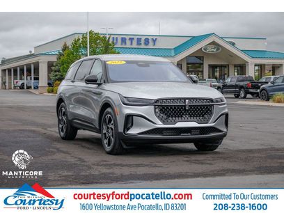 Used 2025 Lincoln Nautilus Premier w/ Jet Appearance Package