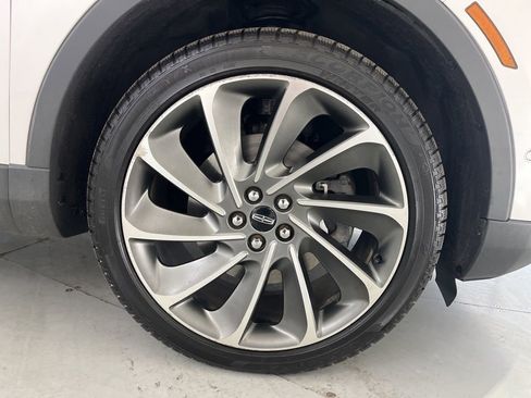 Used 2019 Lincoln Nautilus Reserve AWD/4WD image 16