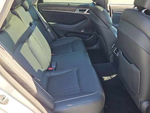 Used 2017 Genesis G80 3.8 w/ Option Group 03 image 18
