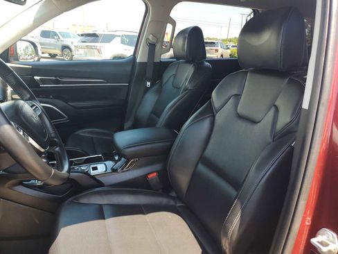 Used 2024 Kia Telluride S w/ S Sunroof Package FWD image 14