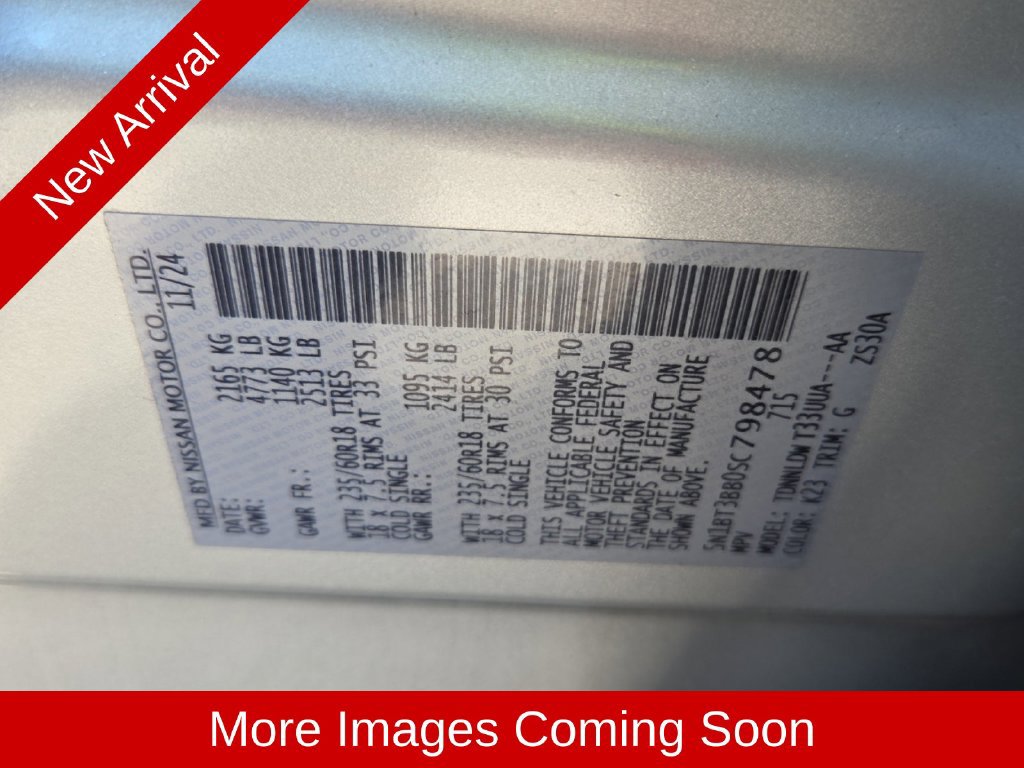 Used 2025 Nissan Rogue SV AWD/4WD image 9