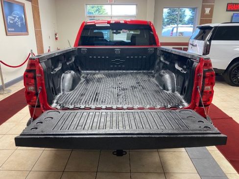 Used 2018 Chevrolet Silverado 1500 Custom w/ Custom Convenience Package RWD image 7