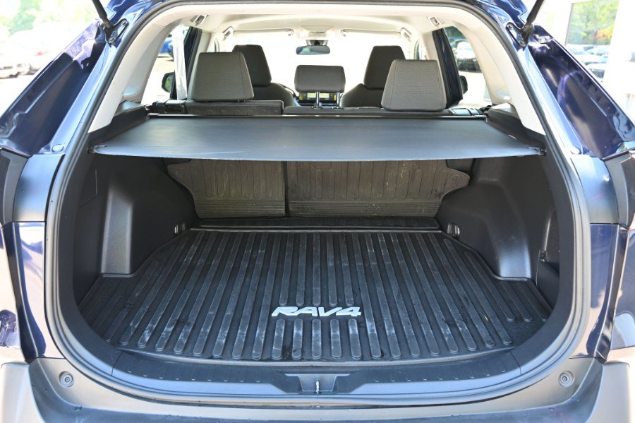Used 2020 Toyota RAV4 XLE w/ All Weather Liner Package AWD/4WD image 16