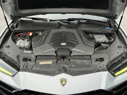 Used 2019 Lamborghini Urus AWD/4WD image 15