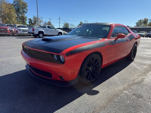Used 2017 Dodge Challenger T/A image 4