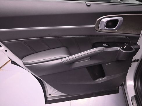 Certified 2026 Kia Sorento SX AWD/4WD image 30