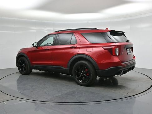 Used 2020 Ford Explorer ST w/ ST Street Pack image 6