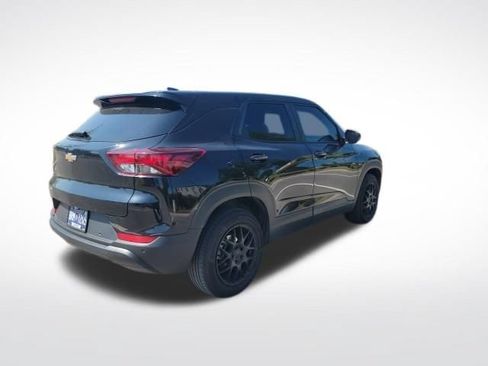 Used 2024 Chevrolet TrailBlazer LS w/ LS Convenience Package FWD image 7