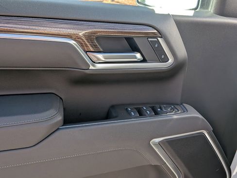 Certified 2025 Chevrolet Silverado 1500 LT w/ Z71 Off-Road Package image 15