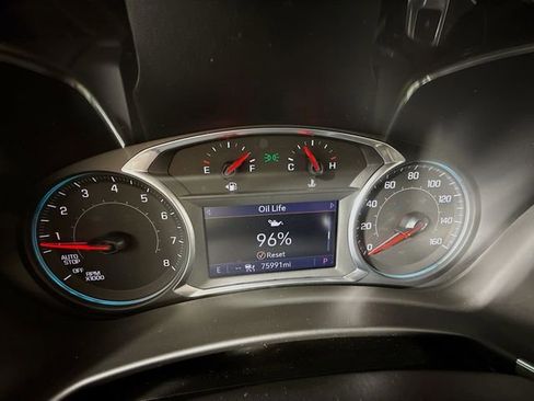 Used 2020 Chevrolet Equinox Premier image 17