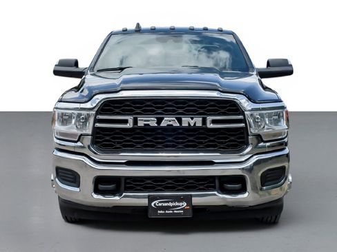 Used 2022 RAM 3500 Tradesman w/ Max Tow Package RWD image 3