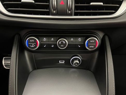 Used 2023 Alfa Romeo Stelvio Veloce image 33