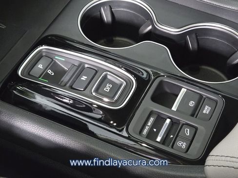 Used 2024 Honda Pilot Touring image 25